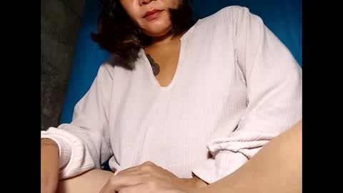 Snapshot of lushpinay08 chatting on December 2024 07:37:02 PM Ana online show from December 2024 07:37:02 PM