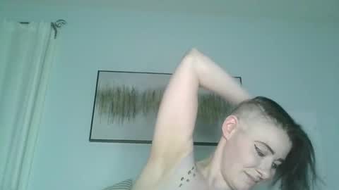 Snapshot of lushuslucy chatting on February 2025 04:50:01 AM Kikithebaee online show from February 2025 04:50:01 AM