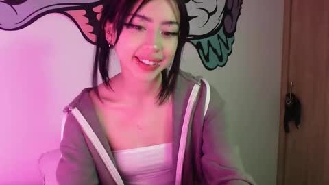 Snapshot of lustful_aprilx chatting on December 2024 05:18:02 AM Valerie  April   online show from December 2024 05:18:02 AM