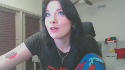 LustfulLives online show from February 2025 03:43:01 AM