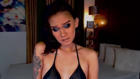 Snapshot of lustfulltrans chatting on February 2025 02:45:01 AM AdriannaFowks online show from February 2025 02:45:01 AM