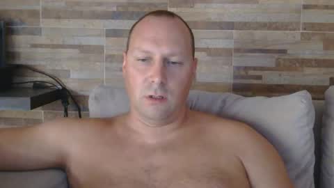 Snapshot of lustonfan chatting on April 2026 07:01:02 PM lustonfan online show from April 2026 07:01:02 PM
