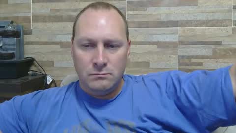 Snapshot of lustonfan chatting on April 2026 12:35:01 AM lustonfan online show from April 2026 12:35:01 AM