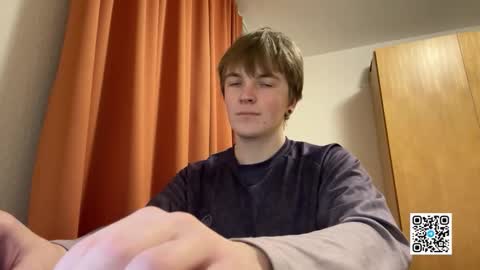 Nik online show from December 2025 04:34:02 PM