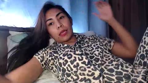 Snapshot of lustykendraxx chatting on November 2025 05:35:02 PM Kendra online show from November 2025 05:35:02 PM