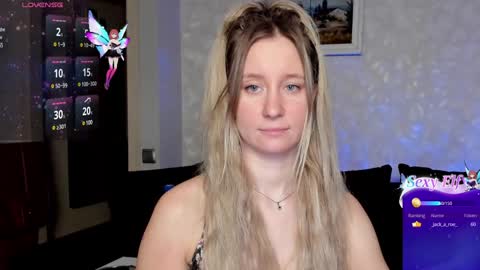 Snapshot of lusyagreenberg chatting on December 2024 09:37:02 PM LusyaGreenberg online show from December 2024 09:37:02 PM