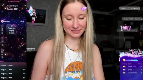 Snapshot of lusyagreenberg chatting on January 2025 08:04:01 PM LusyaGreenberg online show from January 2025 08:04:01 PM