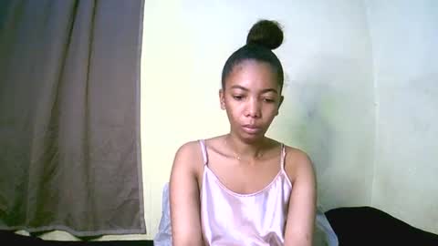 Snapshot of lutchia chatting on October 2025 07:04:02 AM lutchia online show from October 2025 07:04:02 AM