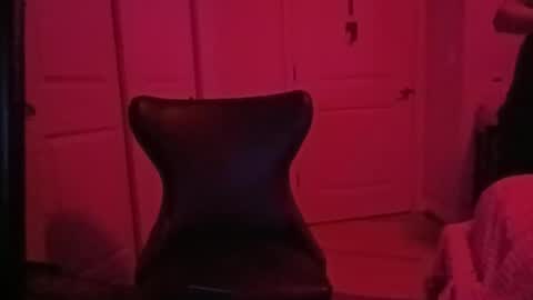 Luv2tokNstrok online show from November 2025 09:31:01 AM