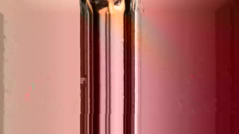 luvvlee online show from April 2026 01:48:02 PM