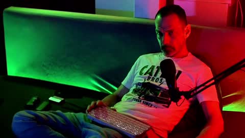 Im a   -  CAMGUY YOU  LIKE to FUCK online show from January 2025 03:38:01 PM