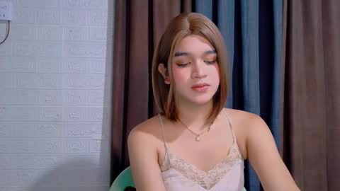 queen lux online show from February 2026 10:38:02 PM