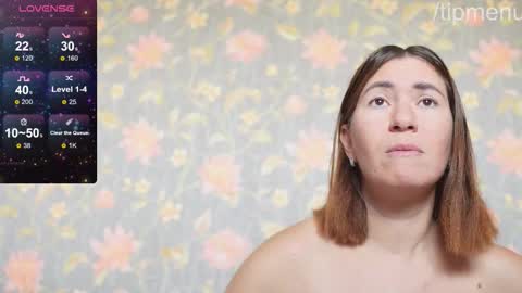 Snapshot of luxegirl67 chatting on September 2025 11:25:01 AM Sophie online show from September 2025 11:25:01 AM