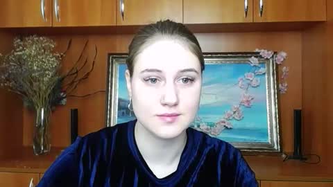 Snapshot of luxevenus chatting on March 2026 12:27:02 PM Vivienne online show from March 2026 12:27:02 PM