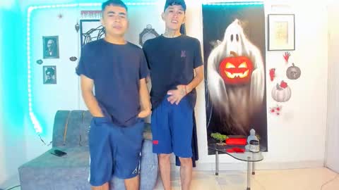 Snapshot of luxhousexx chatting on October 2025 04:02:01 AM Jackson and Matt online show from October 2025 04:02:01 AM