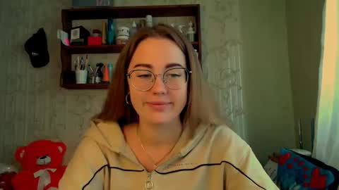 Katie online show from October 2025 09:21:02 AM