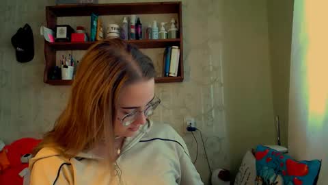 Snapshot of luxie_queen chatting on October 2025 09:20:01 AM Katie online show from October 2025 09:20:01 AM