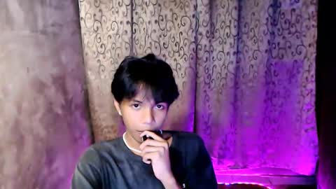 luxirfy online show from November 2025 05:41:01 PM