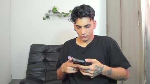 Snapshot of luxrx chatting on April 2026 07:05:02 PM luxrx online show from April 2026 07:05:02 PM