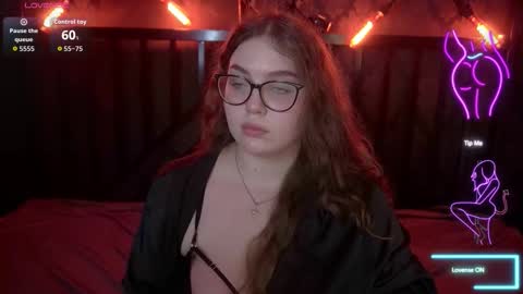 luxsopphia_ online show from October 2025 01:43:02 PM