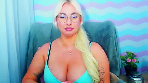 Luxuriaa online show from June 2026 07:34:02 PM