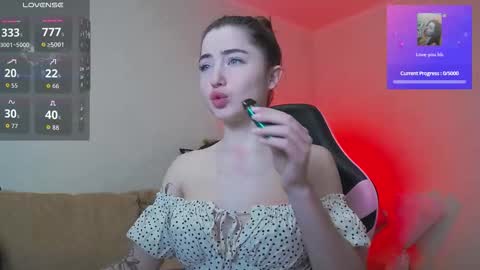 Snapshot of luxuryalma18 chatting on February 2026 10:33:02 AM Alma online show from February 2026 10:33:02 AM