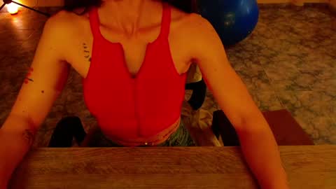 Snapshot of luxurydivine chatting on April 2026 03:18:02 PM Liss online show from April 2026 03:18:02 PM