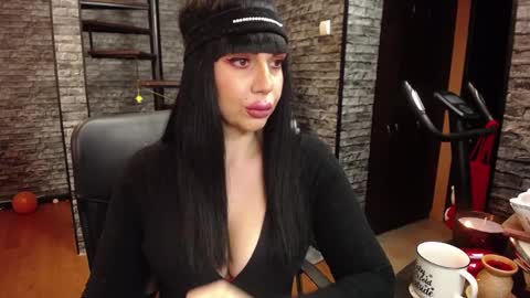 Spoiled dominant mindfucker mistress MakeupartistNail ArtistFitness and Yoga lover online show from December 2024 07:17:01 PM