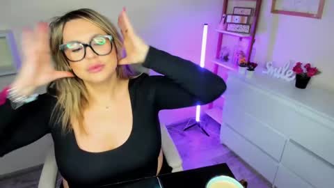 Diana online show from February 2025 10:18:01 AM