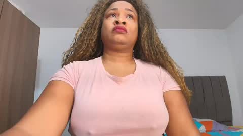 Snapshot of luxy_benet chatting on May 2026 08:31:02 AM Big Benet online show from May 2026 08:31:02 AM