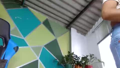 Snapshot of luzzy_cam chatting on February 2025 09:58:01 PM luzzy I hope your visit and that we manage to get very hot online show from February 2025 09:58:01 PM