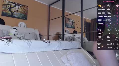 Palma online show from October 2025 04:13:02 AM