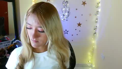 Snapshot of lya_ch chatting on August 2026 10:30:01 PM Call me Lia online show from August 2026 10:30:01 PM
