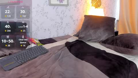 Lyan online show from April 2026 09:39:33 PM