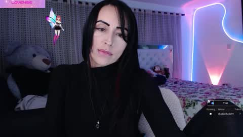 Lyann  online show from December 2025 02:19:01 AM