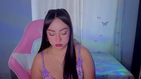 lyavalmont online show from May 2026 08:14:02 PM