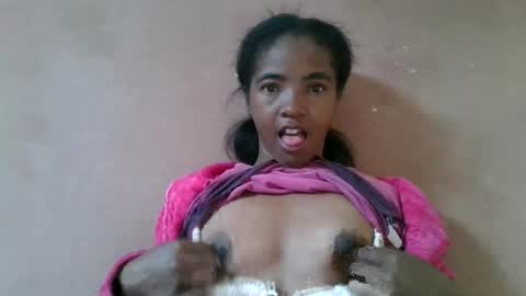 Snapshot of lydie856696 chatting on July 2026 05:04:02 PM lydie856696 online show from July 2026 05:04:02 PM