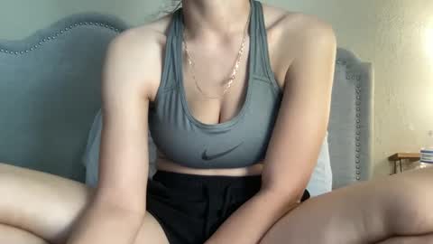 Olivia online show from January 2025 05:59:02 PM