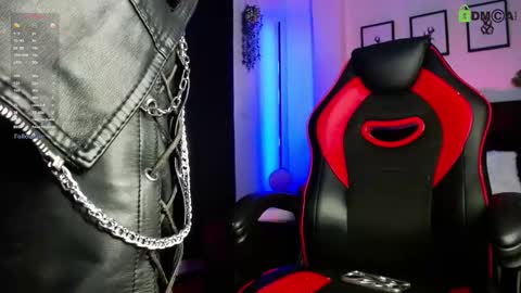 Lyle Bennett Freelance Model online show from March 2026 12:20:01 PM