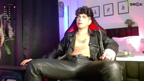 Lyle Bennett Freelance Model online show from March 2026 12:00:02 PM