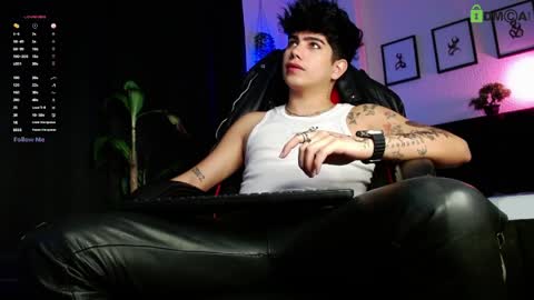 Lyle Bennett Freelance Model online show from March 2026 12:05:03 PM