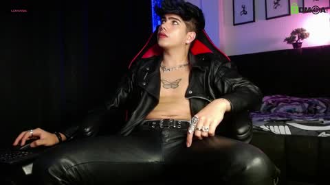 Lyle Bennett Freelance Model online show from April 2026 11:55:02 AM