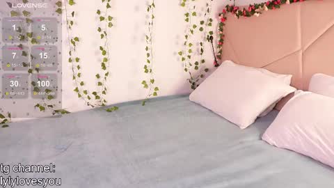 Lyly   online show from November 2025 05:49:01 AM