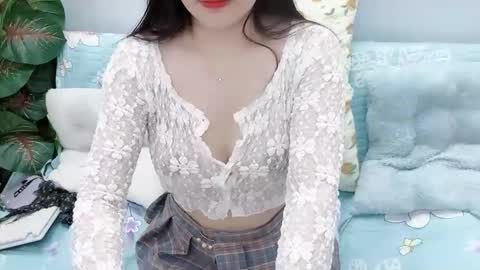 lyly_sweet97 online show from April 2026 06:14:01 AM