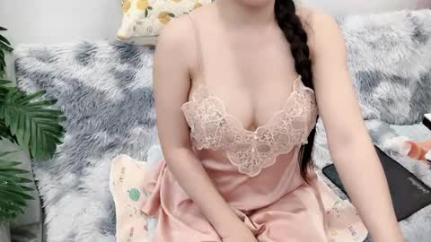 lyly_sweet97 online show from June 2026 01:23:02 AM