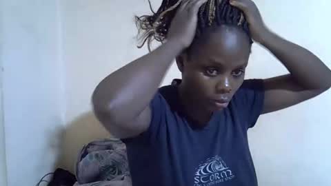 lyn_anna online show from November 2025 07:50:01 AM