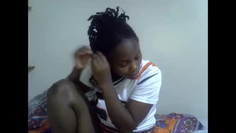 lyn_anna online show from February 2026 08:21:01 PM