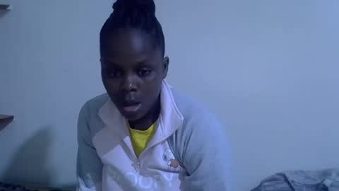 lyn_anna online show from May 2026 01:02:04 AM