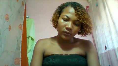 lyndah19 online show from February 2026 07:37:02 AM