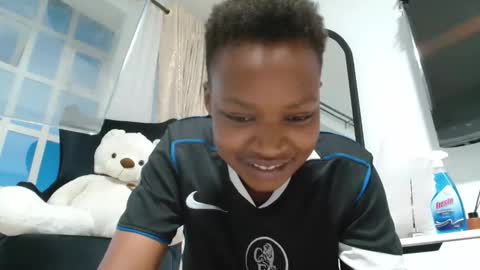 lyne898 online show from April 2026 03:50:01 PM